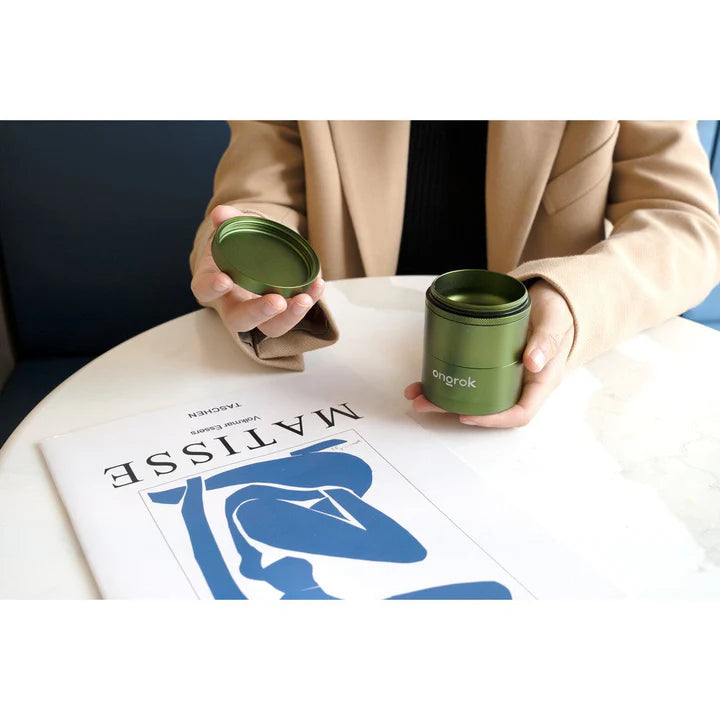 Ongrok Flower Petal Toothless Grinder w/ Storage | 5pc | Multiple Colours